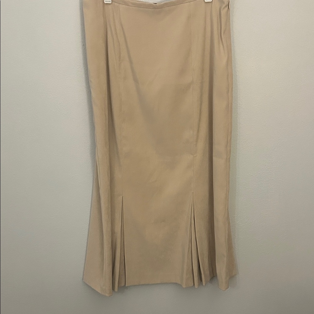 Norton McNaughton Classic Beige Pencil Skirt